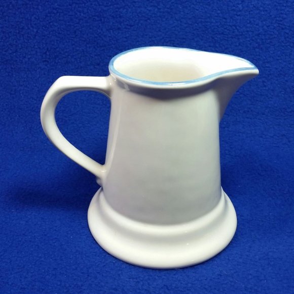 Pfaltzgraff Blue Village Creamer Stoneware Blue Flowers Blue Trim Pre-Owned - Picture 6 of 10